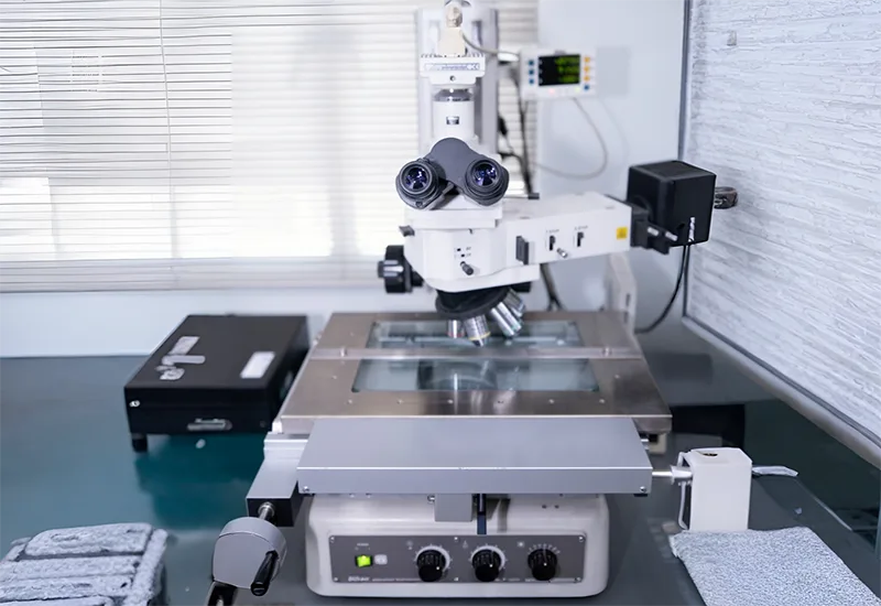 Measuring Microscope